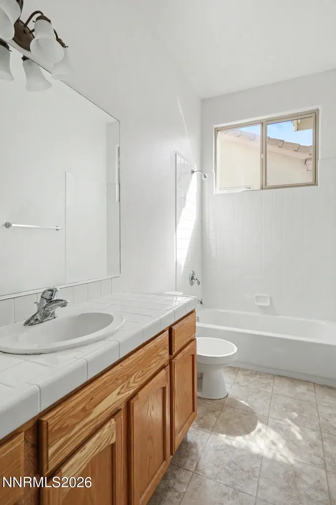 208 La Costa Dayton NV 89403