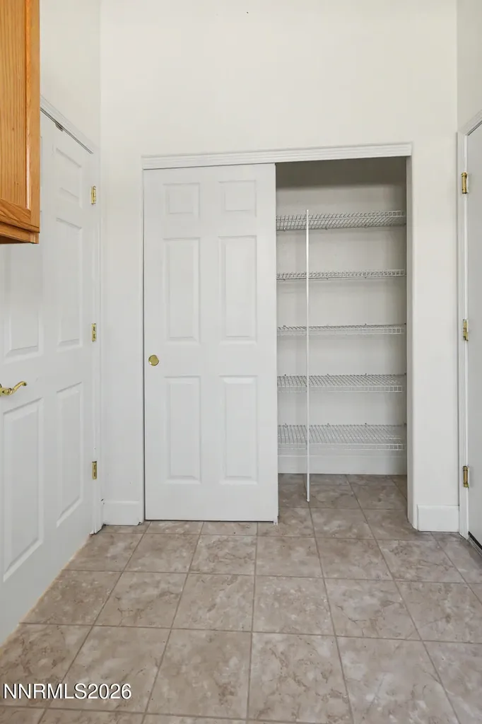 208 La Costa Dayton NV 89403