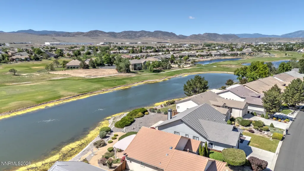 208 La Costa Dayton NV 89403