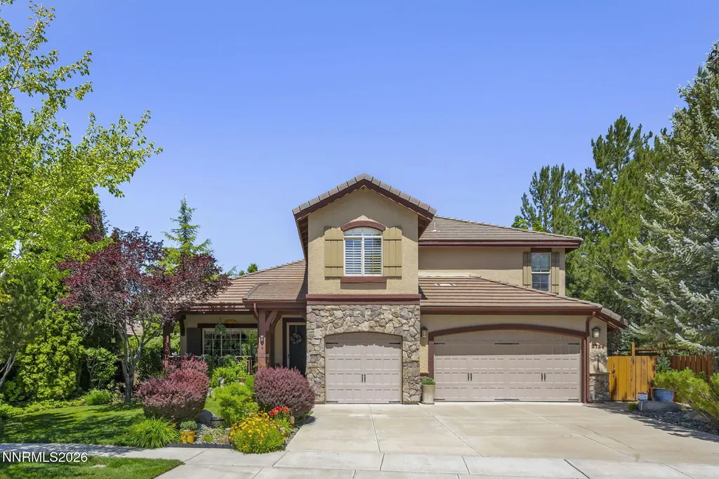 2736 Silverton Sparks NV 89436