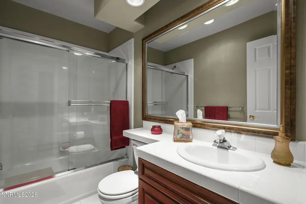 2736 Silverton Sparks NV 89436