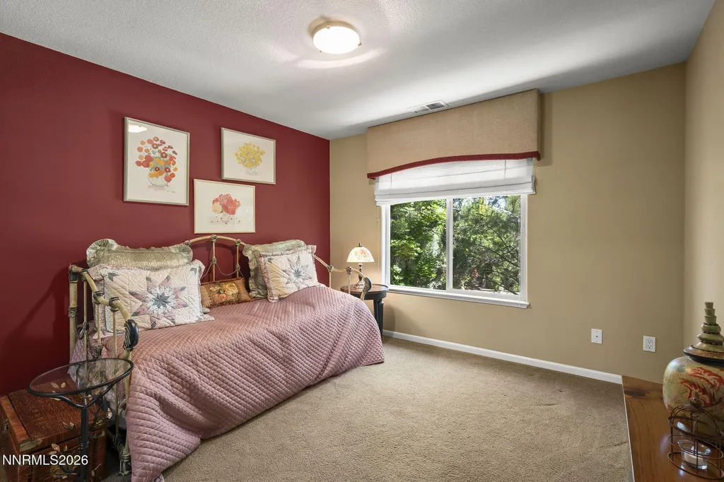 2736 Silverton Sparks NV 89436
