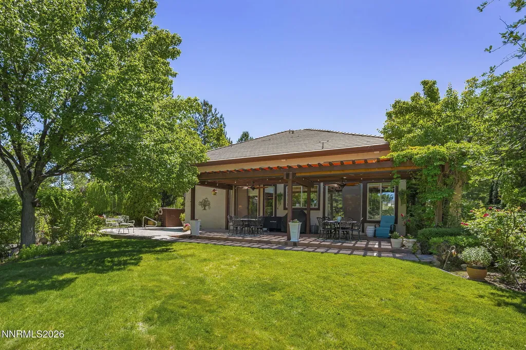 2736 Silverton Sparks NV 89436