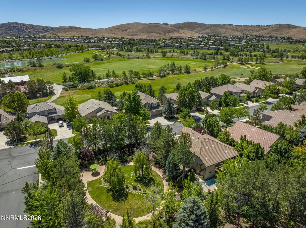 2736 Silverton Sparks NV 89436