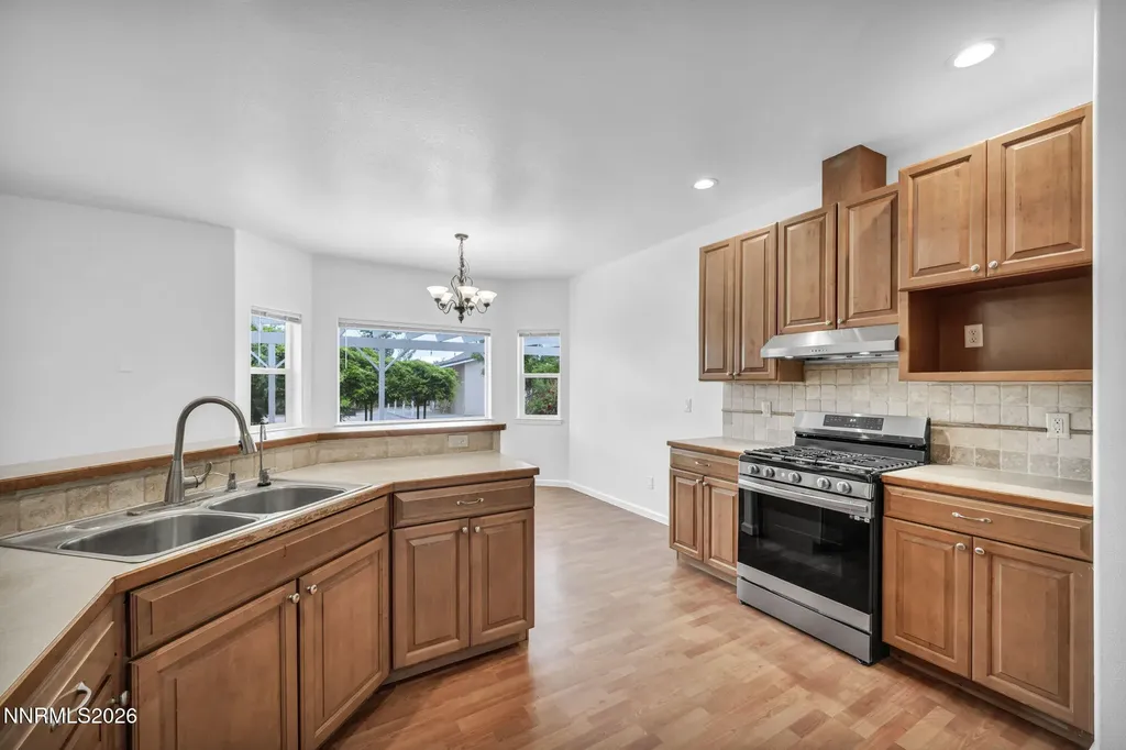 1785 Steven Fallon NV 89406