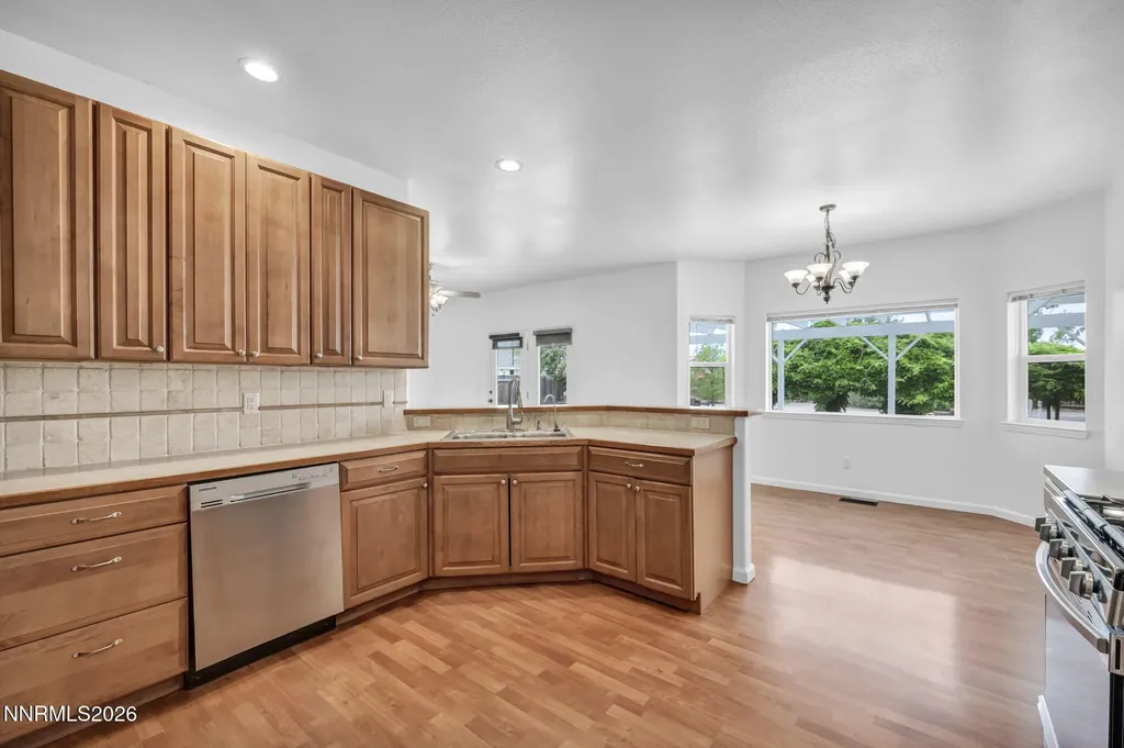 1785 Steven Fallon NV 89406