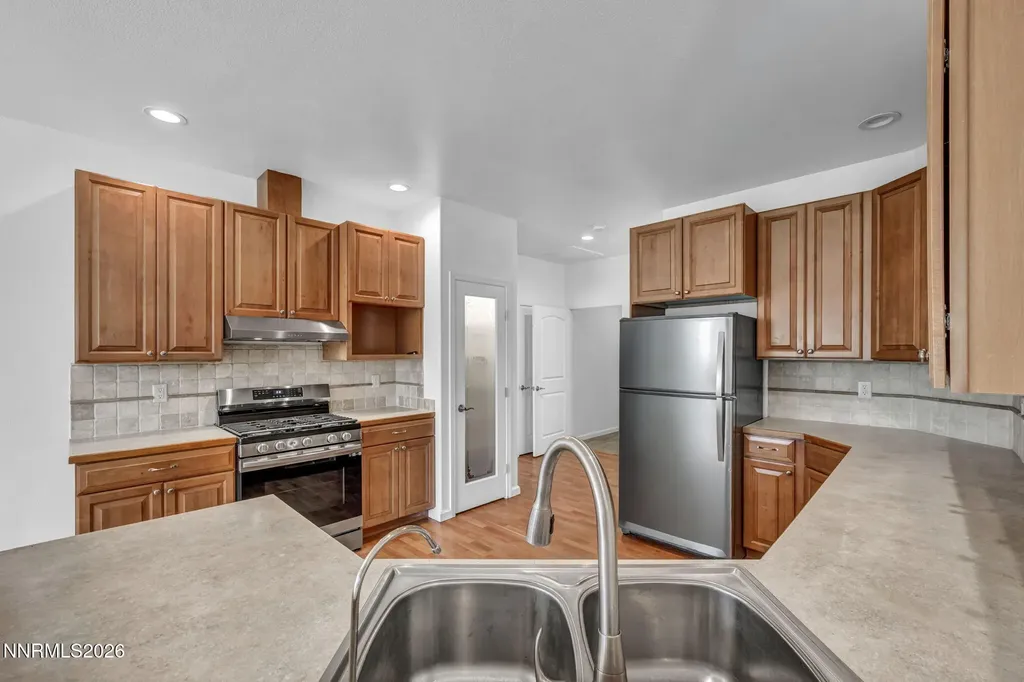 1785 Steven Fallon NV 89406