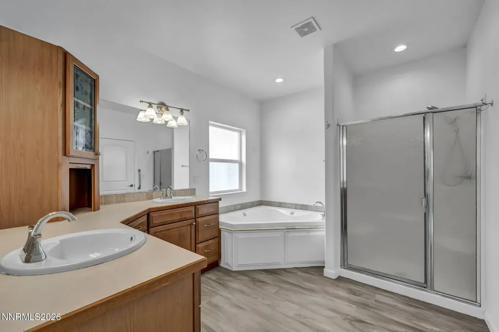 1785 Steven Fallon NV 89406