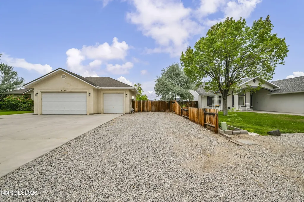 1785 Steven Fallon NV 89406