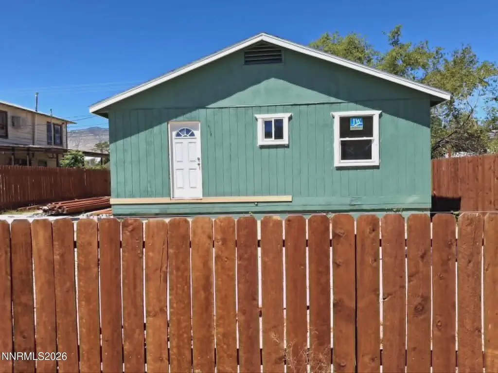 747 D Hawthorne NV 89415