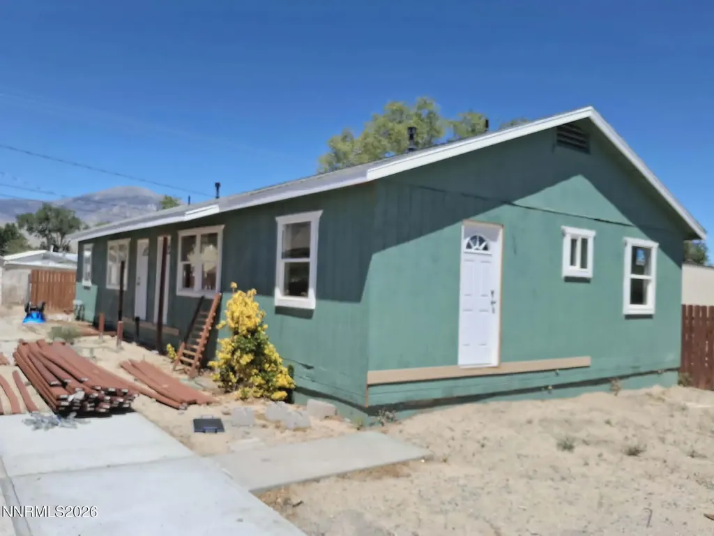 747 D Hawthorne NV 89415