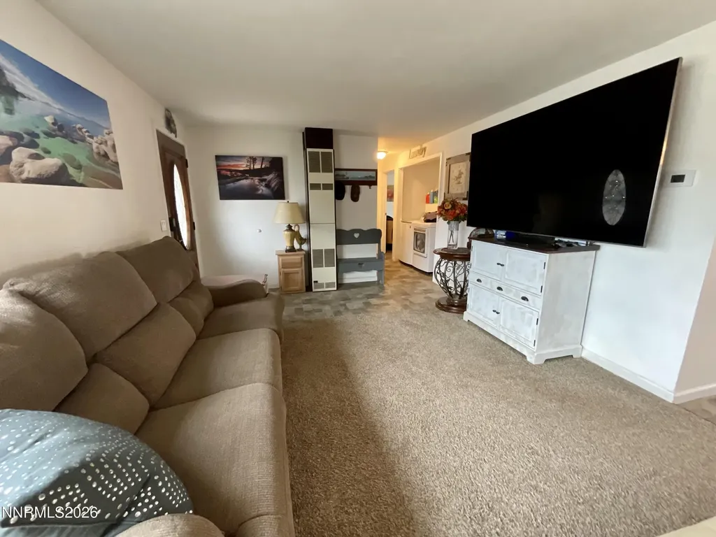 1285 Franklin Gardnerville NV 89460