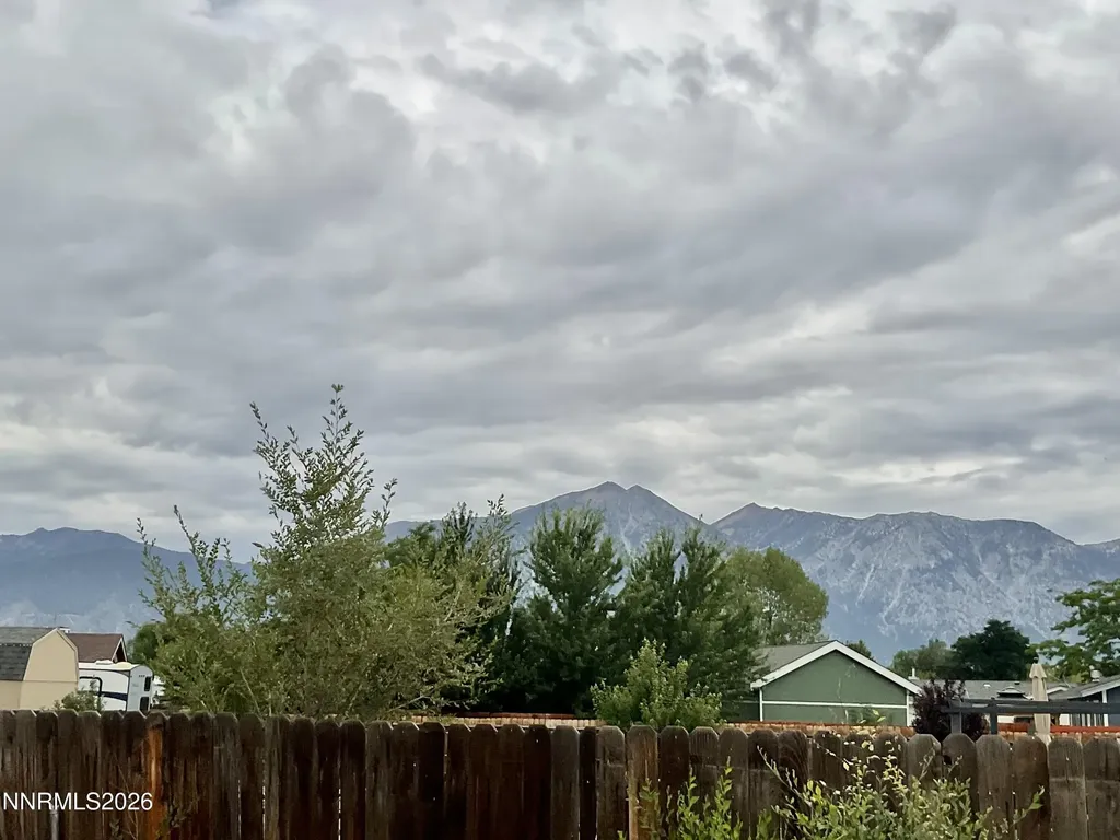 1285 Franklin Gardnerville NV 89460