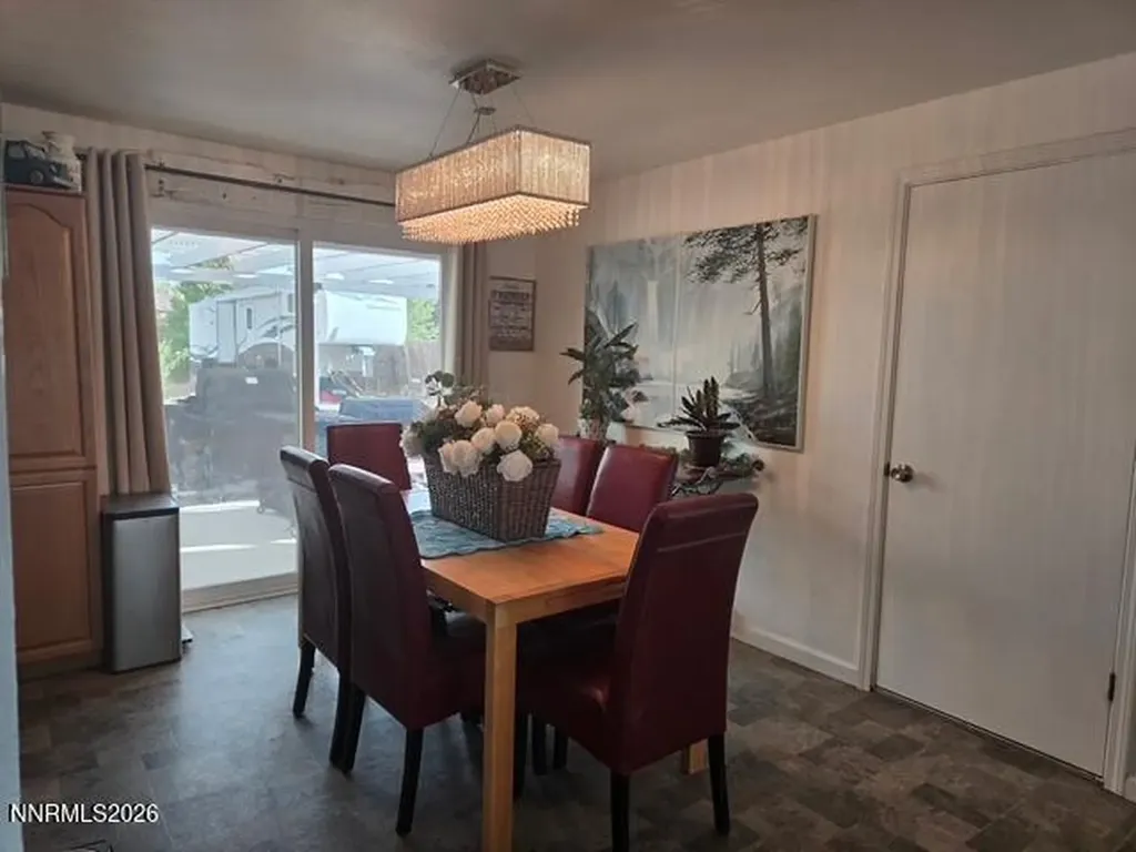1285 Franklin Gardnerville NV 89460