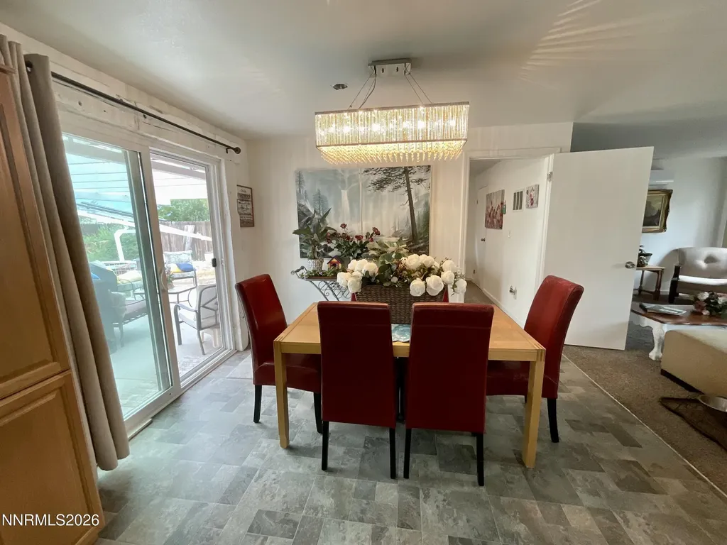 1285 Franklin Gardnerville NV 89460