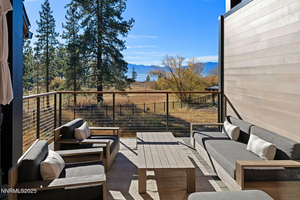 17 Beach Club Stateline NV 89449