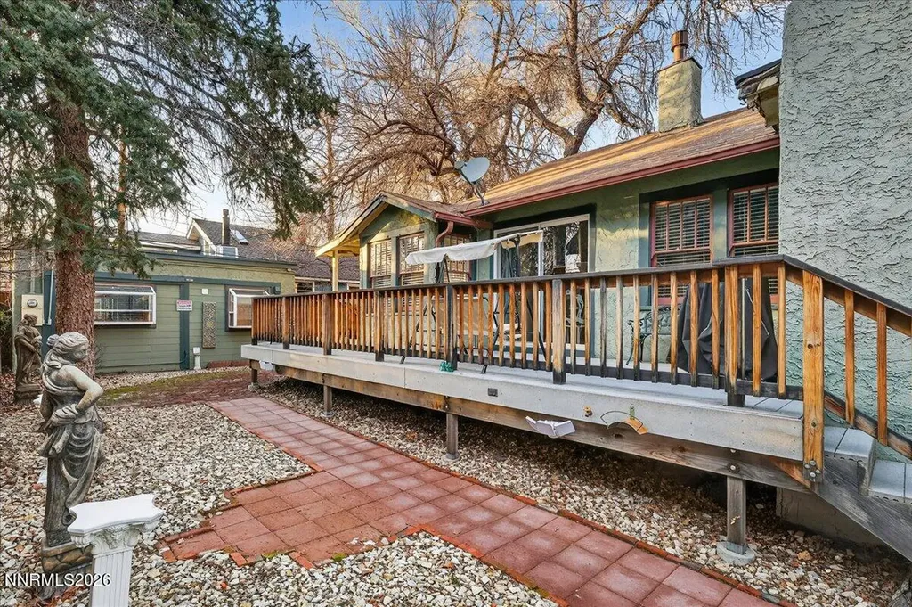 611 Nixon Reno NV 89509