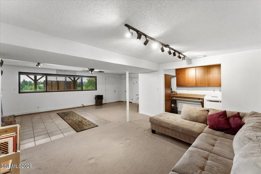 2682 Markridge Reno NV 89509