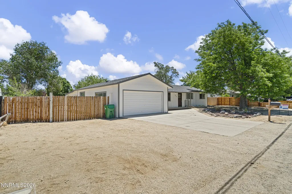 235 Arrow Fernley NV 89408