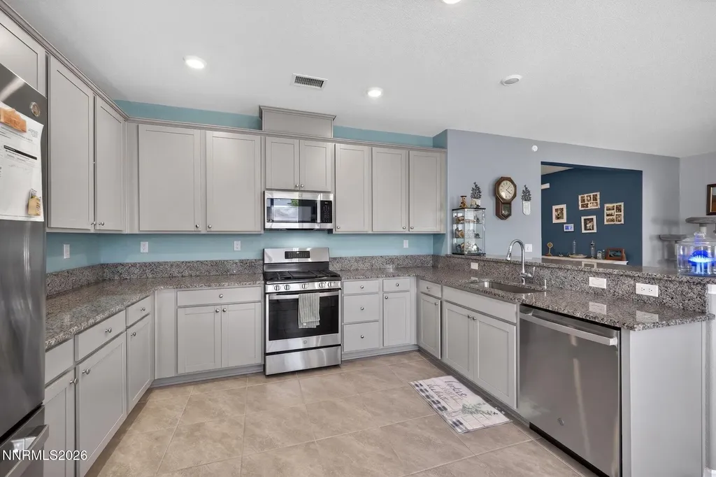 731 Roberts Creek Dayton NV 89403