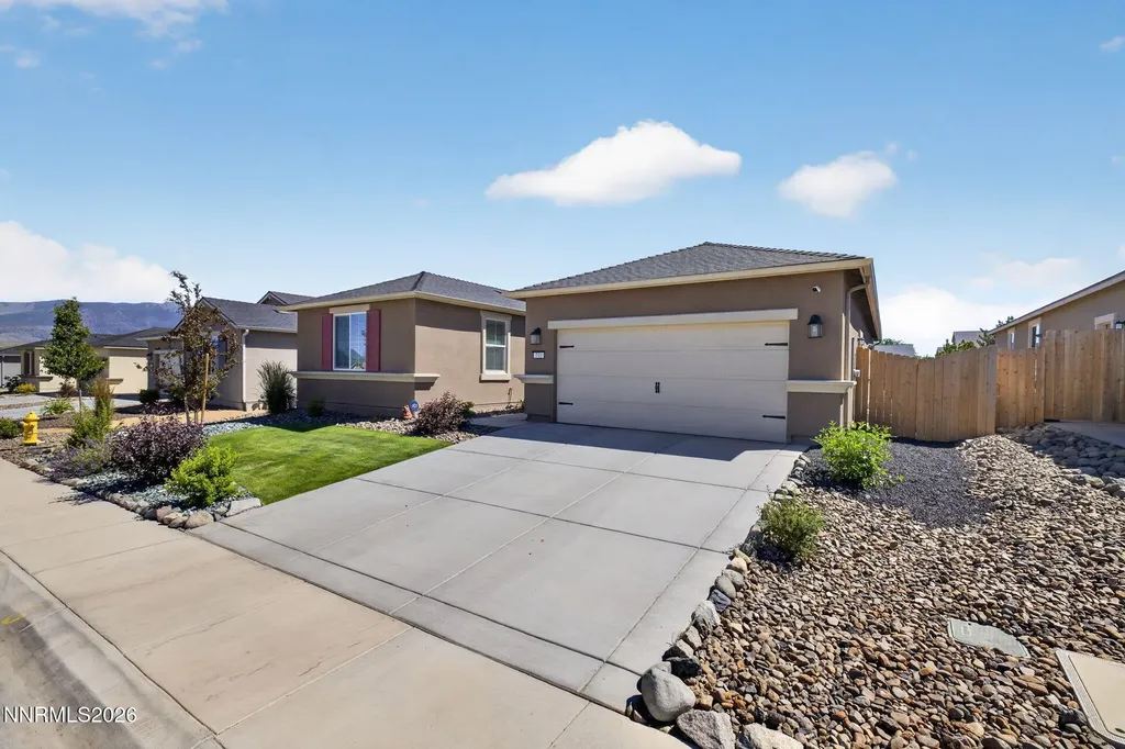 731 Roberts Creek Dayton NV 89403