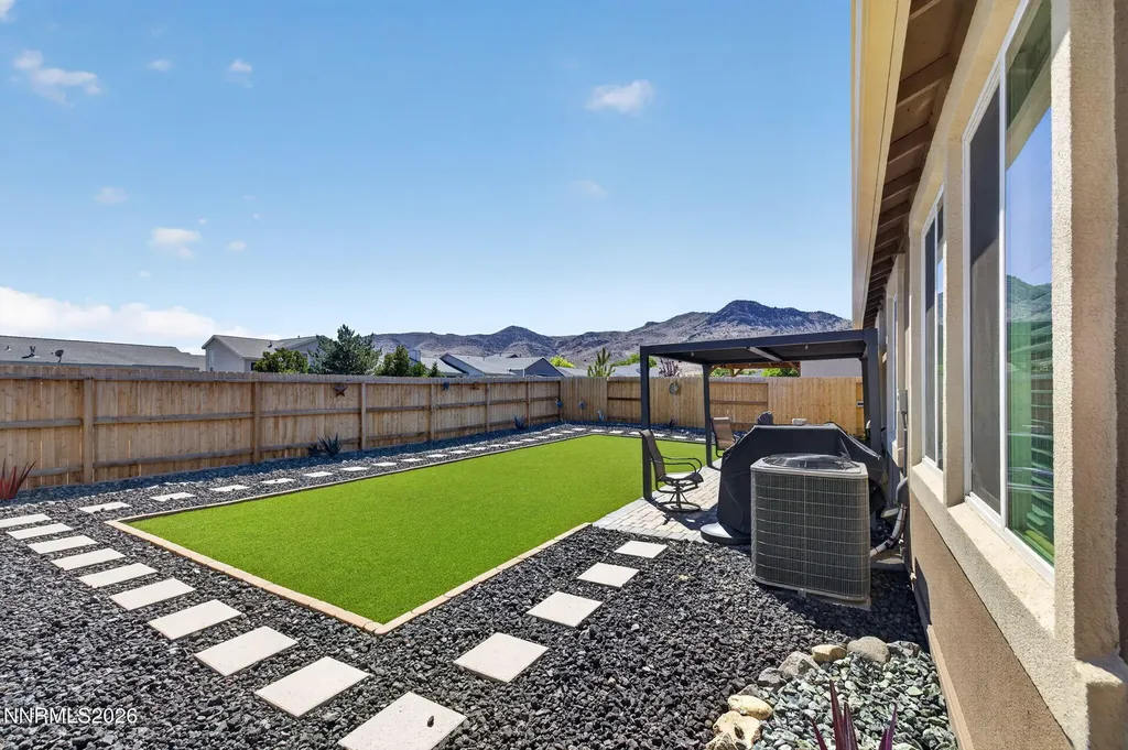 731 Roberts Creek Dayton NV 89403