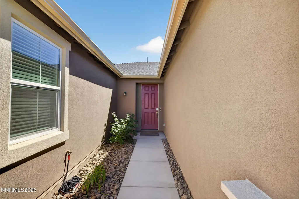 731 Roberts Creek Dayton NV 89403