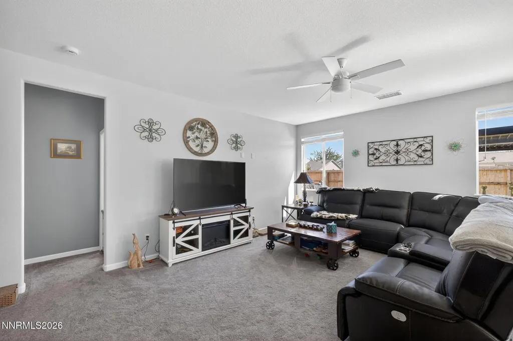 731 Roberts Creek Dayton NV 89403