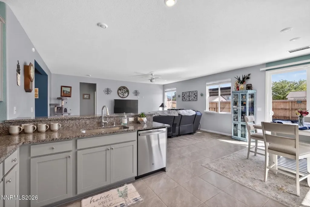 731 Roberts Creek Dayton NV 89403