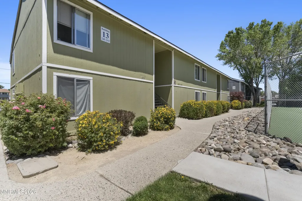 4608 Neil Reno NV 89502