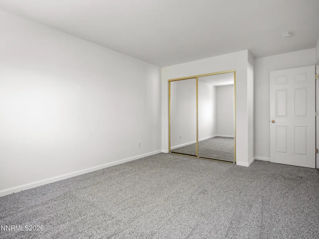 1372 Petar Gardnerville NV 89410