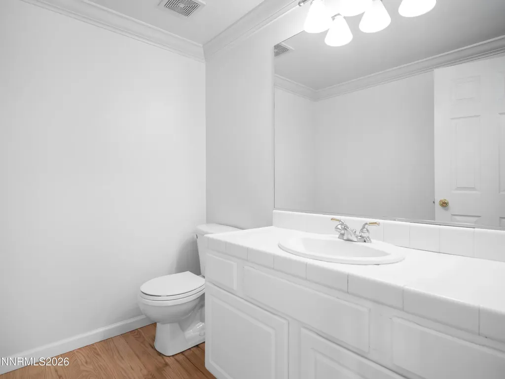 1372 Petar Gardnerville NV 89410