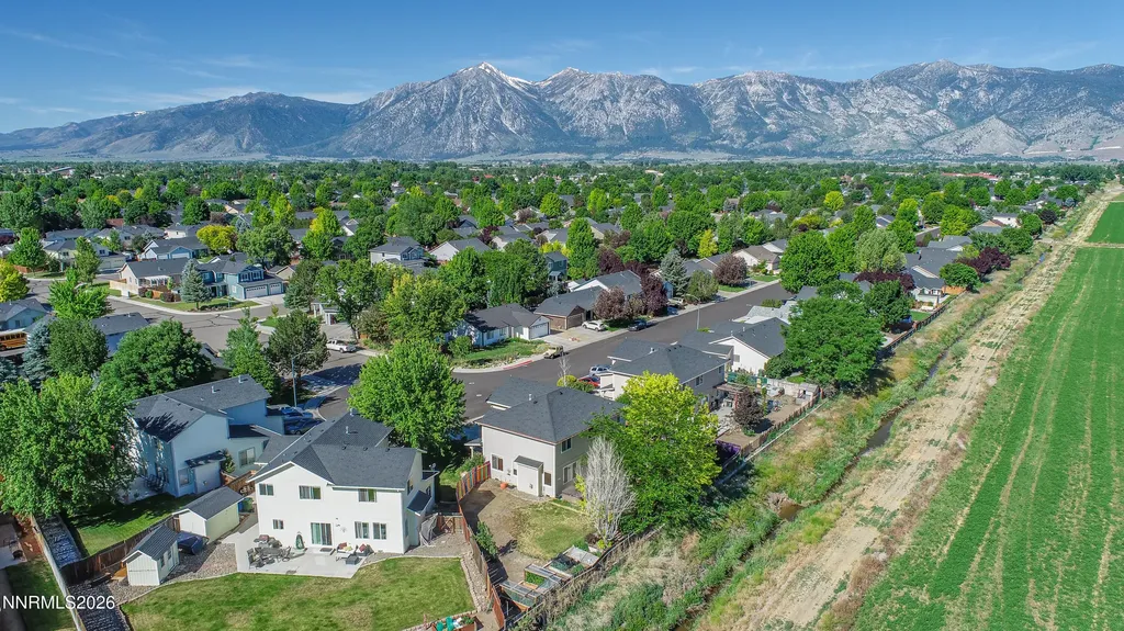 1372 Petar Gardnerville NV 89410