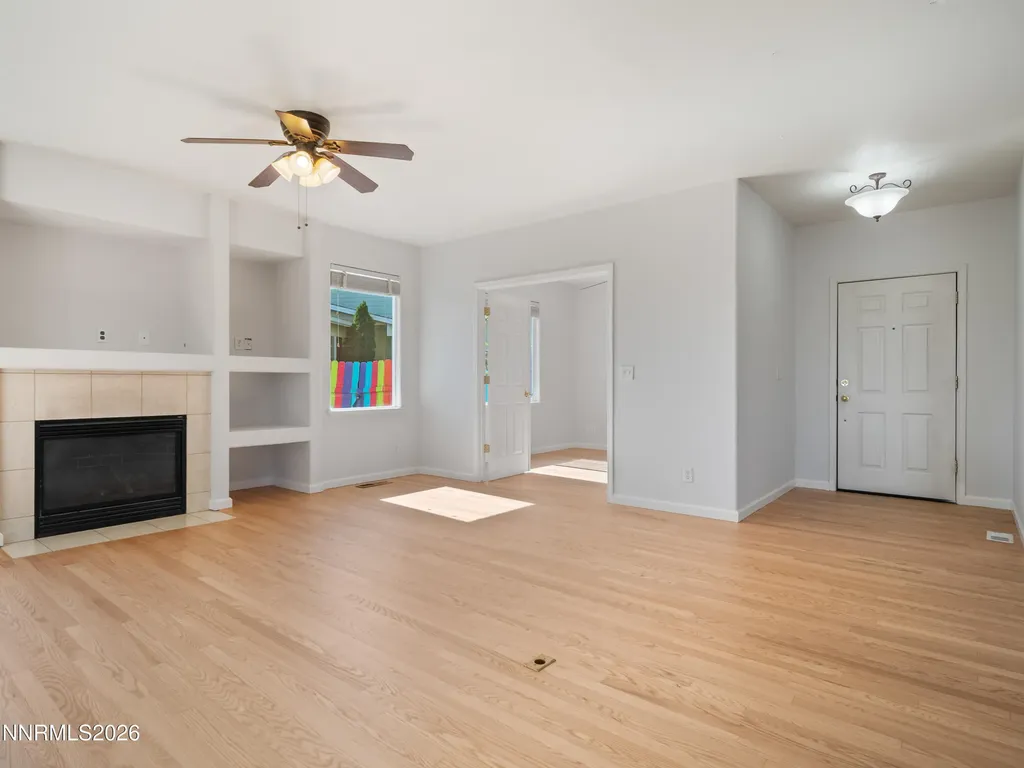 1372 Petar Gardnerville NV 89410