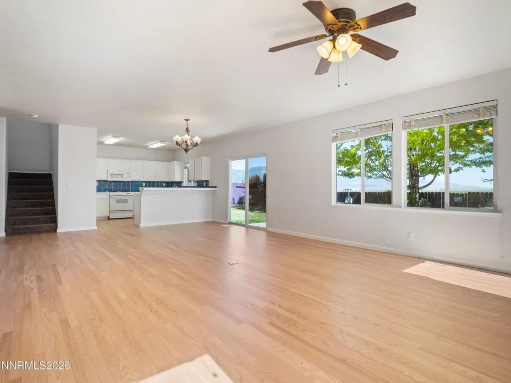 1372 Petar Gardnerville NV 89410