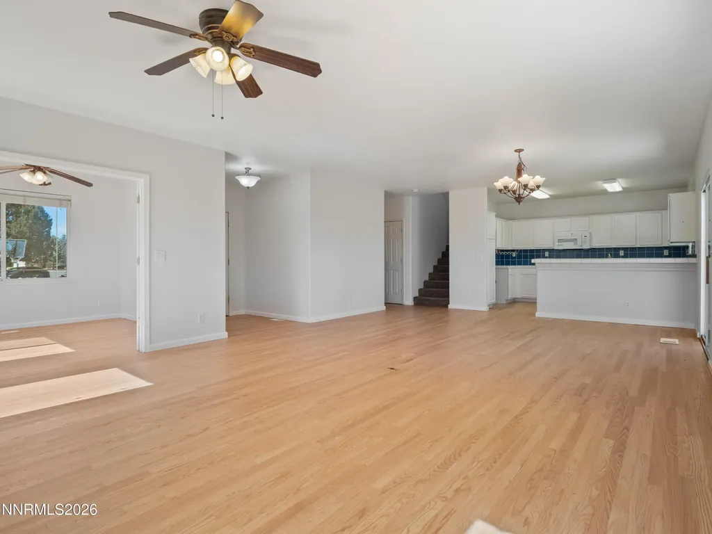 1372 Petar Gardnerville NV 89410