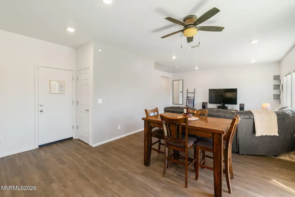 9813 Fishermans Reef Reno NV 89506