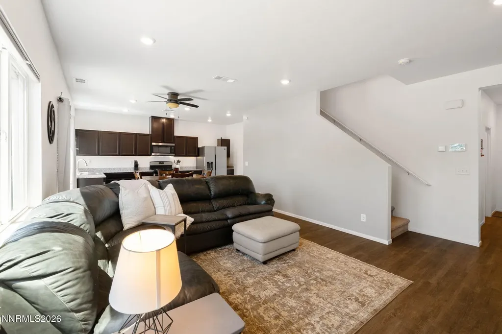 9813 Fishermans Reef Reno NV 89506