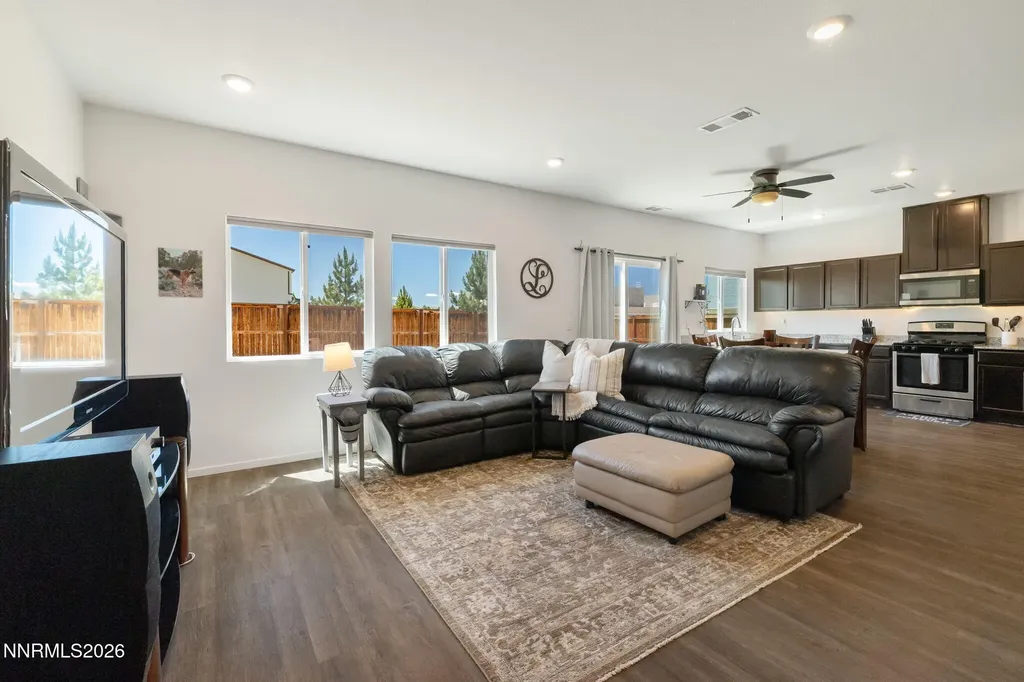 9813 Fishermans Reef Reno NV 89506