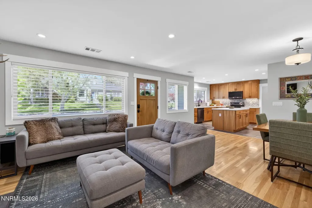 1440 Mark Twain Reno NV 89509