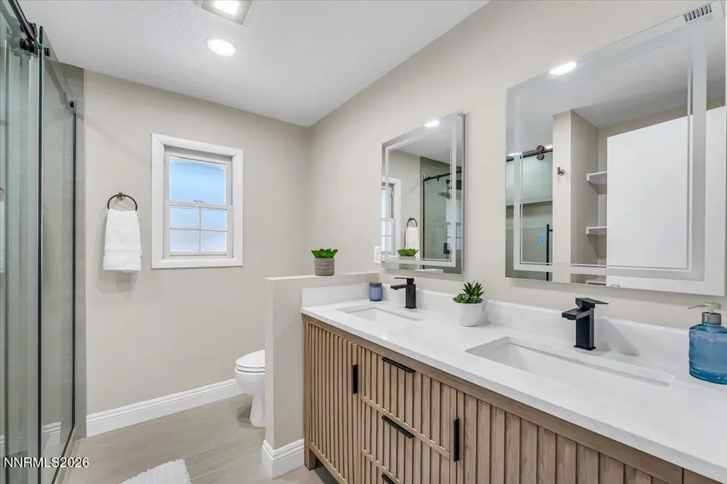 840 Singingwood Reno NV 89509