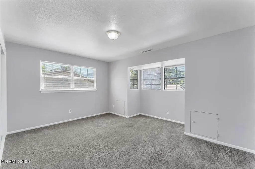840 Singingwood Reno NV 89509