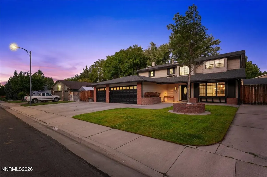 840 Singingwood Reno NV 89509