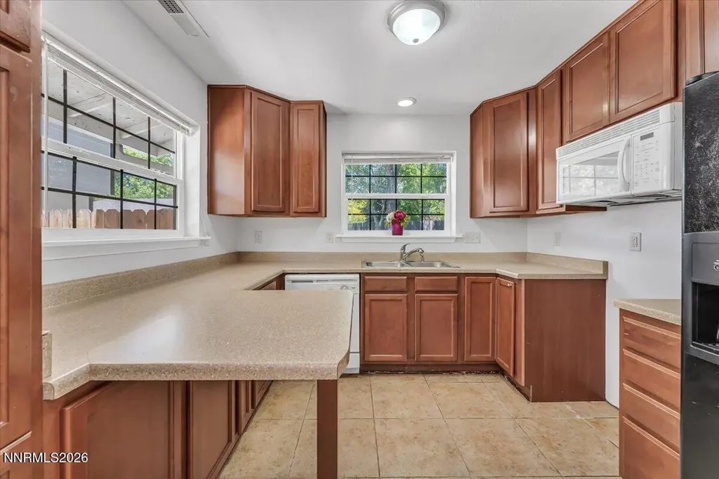 840 Singingwood Reno NV 89509
