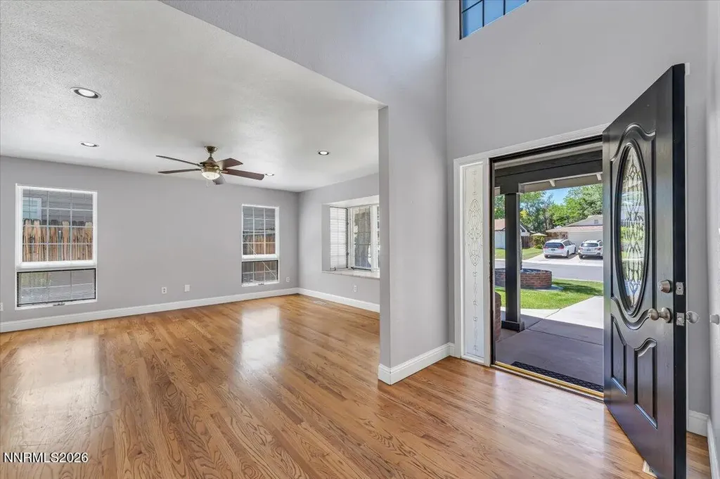 840 Singingwood Reno NV 89509
