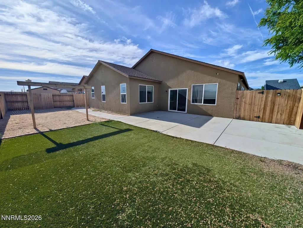 180 Walnut Fernley NV 89408