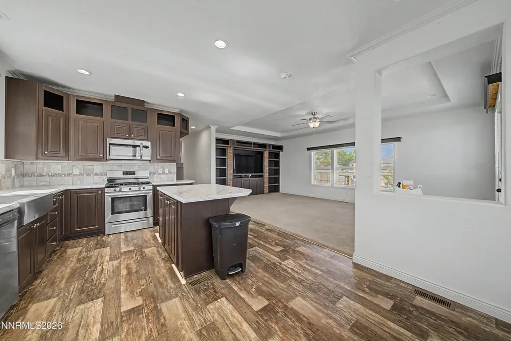 6125 Middle Fork Sun Valley NV 89433