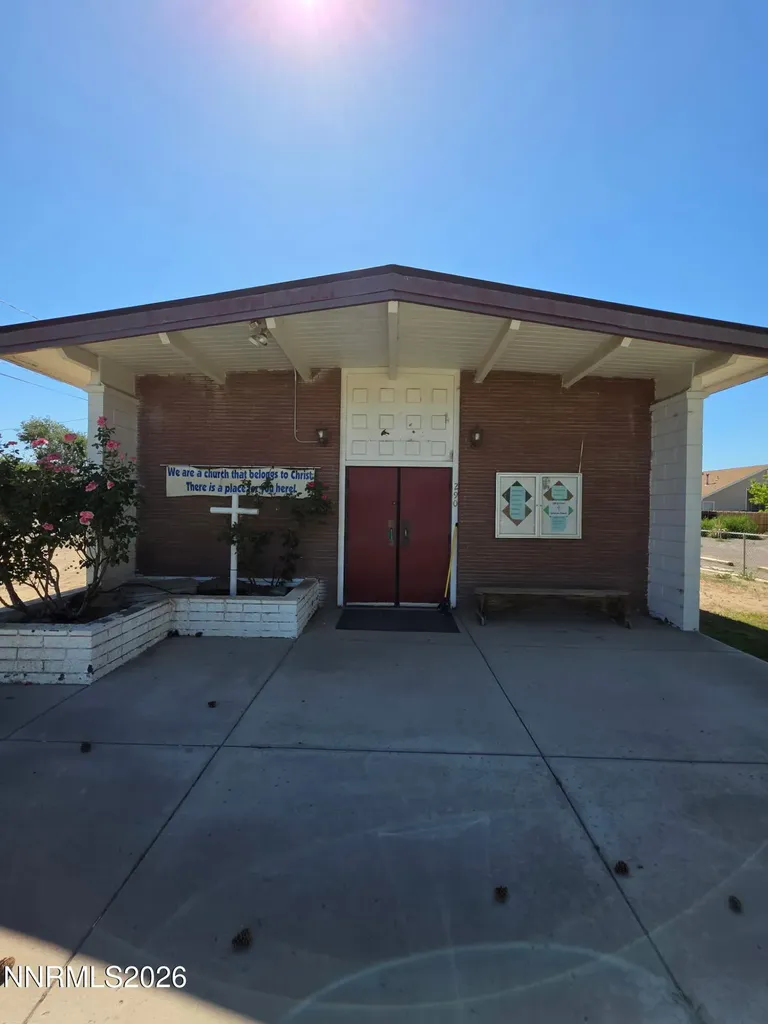 290 West Fernley NV 89408