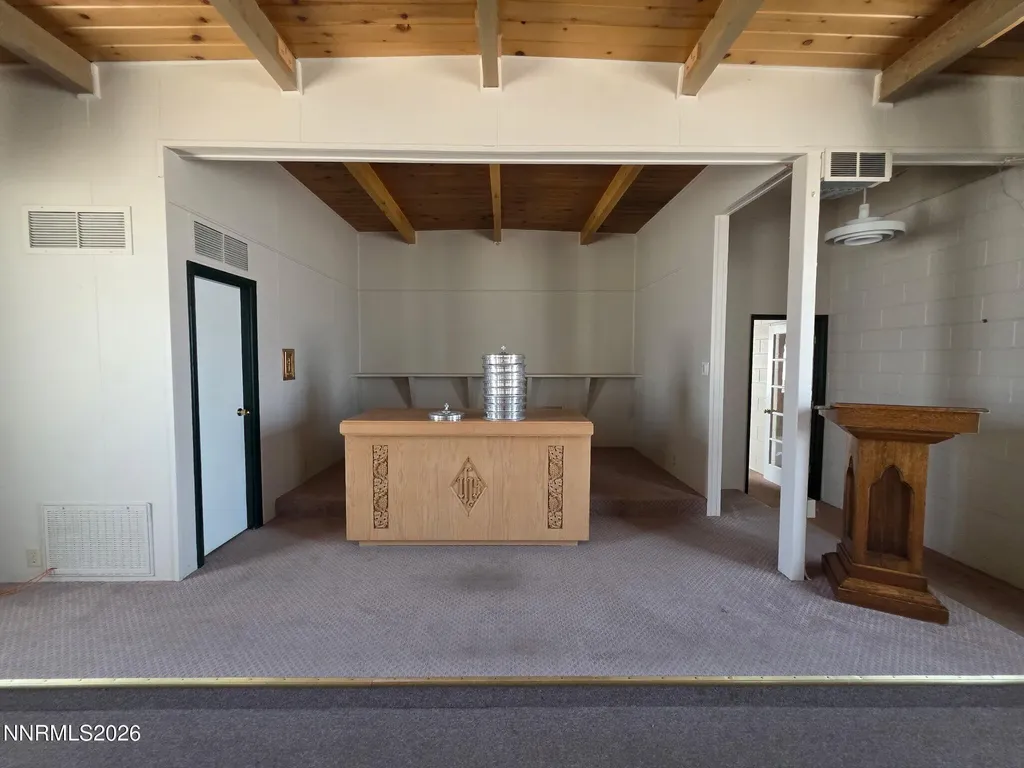 290 West Fernley NV 89408