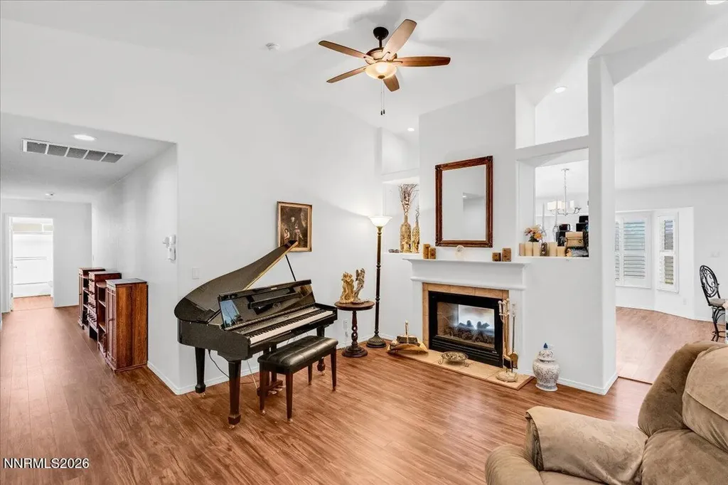 1477 Kinglet Sparks NV 89441